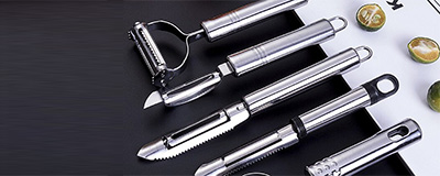 Knives, pealers and cutting boards