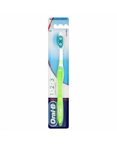 Toothbrush 40 Medium, Shiny Clean, Oral-B, plastic, 22x5 cm, green, 1 piece